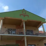 Nad Sunowem House