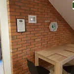 Nad Sunowem House アパート